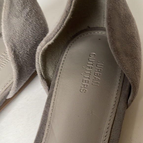 UO Urban Outfitters Pointed Toe Suede D’Orsay Ballet Flats in Grey 8 - Picture 2 of 6